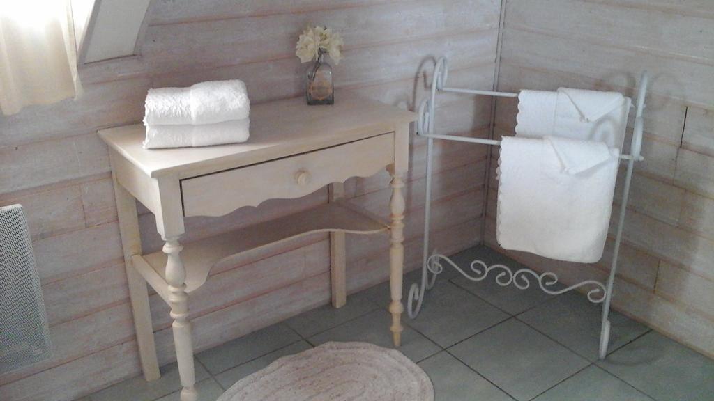 Hotel La Freneraie Paulhac  Pokoj fotografie